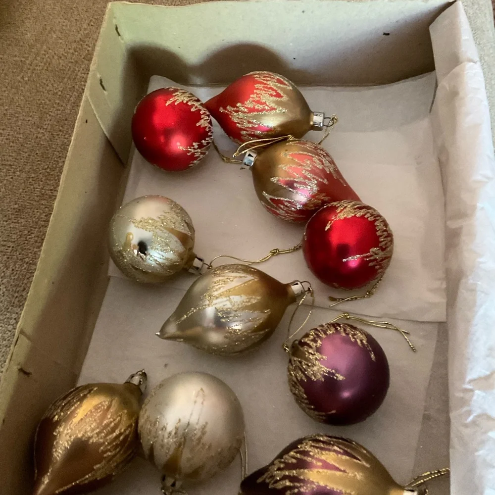 Vintage Christmas Classics Ornaments Set Of 10 Glass Colorful W Gold Sparkles - Picture 8 of 10